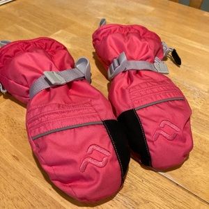 Girls Snow/Ski mittens extra warm
